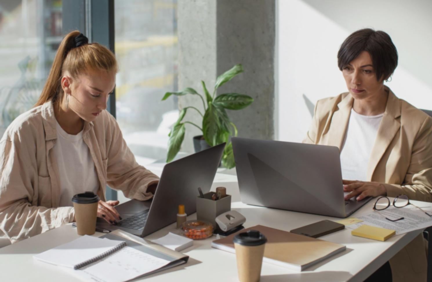 Interactive workshop environment with participants engaged in discussion